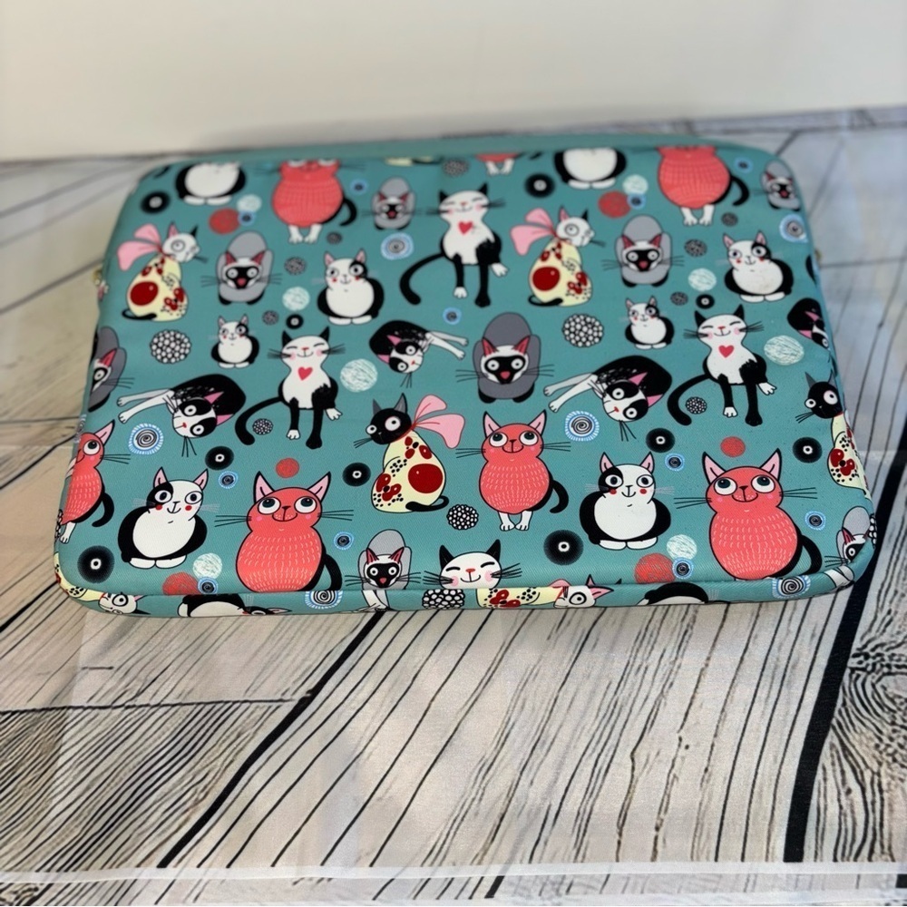 2/$30 KAYOND Cat Laptop Large Tablet Case - Picture 5 of 6